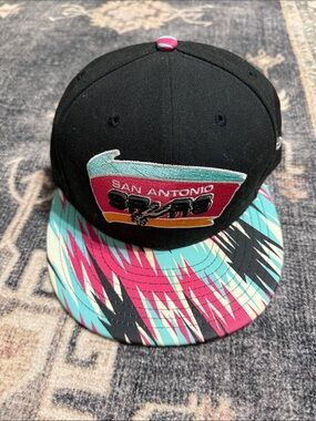 New Era San Antonio Spurs Black Hat with Teal & Pink Patterned Brim